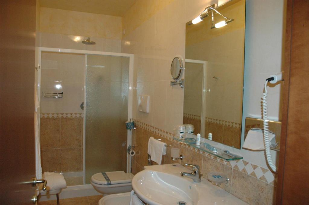 Hotel Ristorante Dotto Varago Room photo